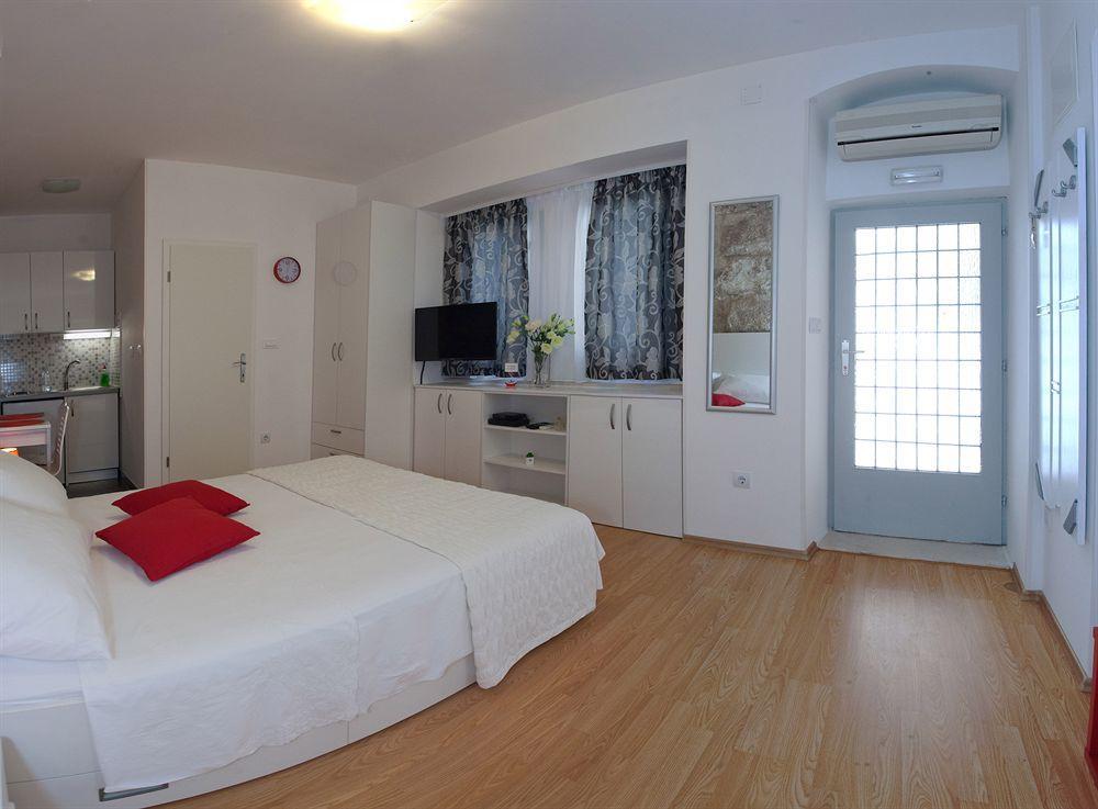 Cro Jet Set Apartments Split Luaran gambar